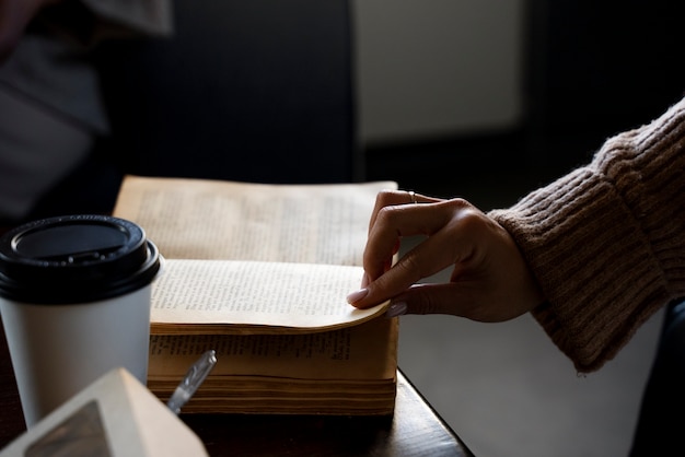 谁说宁次小时候喜欢雏田的-