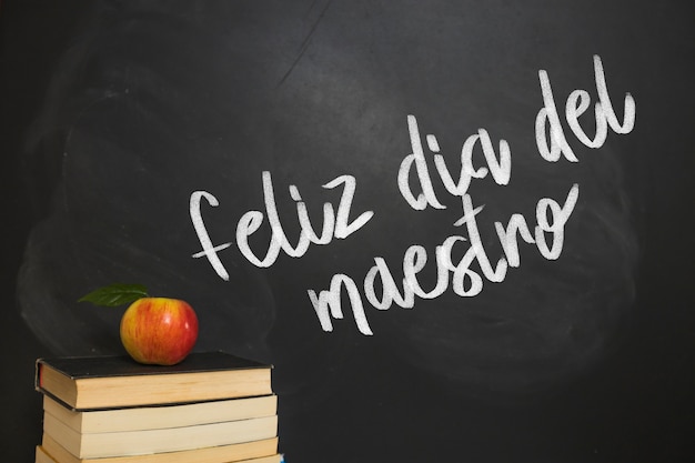 160cm、45kg的男生该如何穿衣搭配啊、春、夏、秋季。