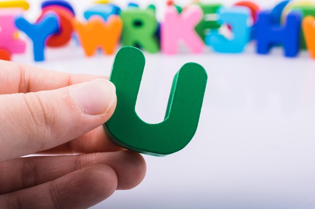 160cm、45kg的男生该如何穿衣搭配啊、春、夏、秋季。